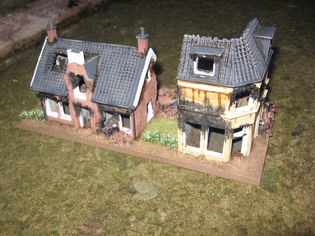 A pair of Dutch style ruins from Airfix.